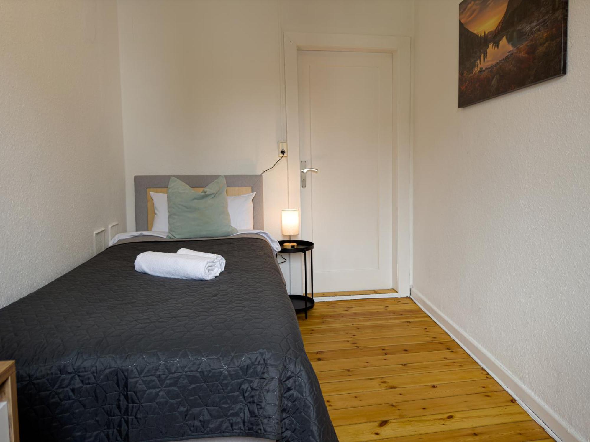 Immostay #8 - Haus Fuer 13 Personen Mit 7 Zimmer - Grosser Garten & Grill, Free Parking, Wlan BRE Eksteriør billede