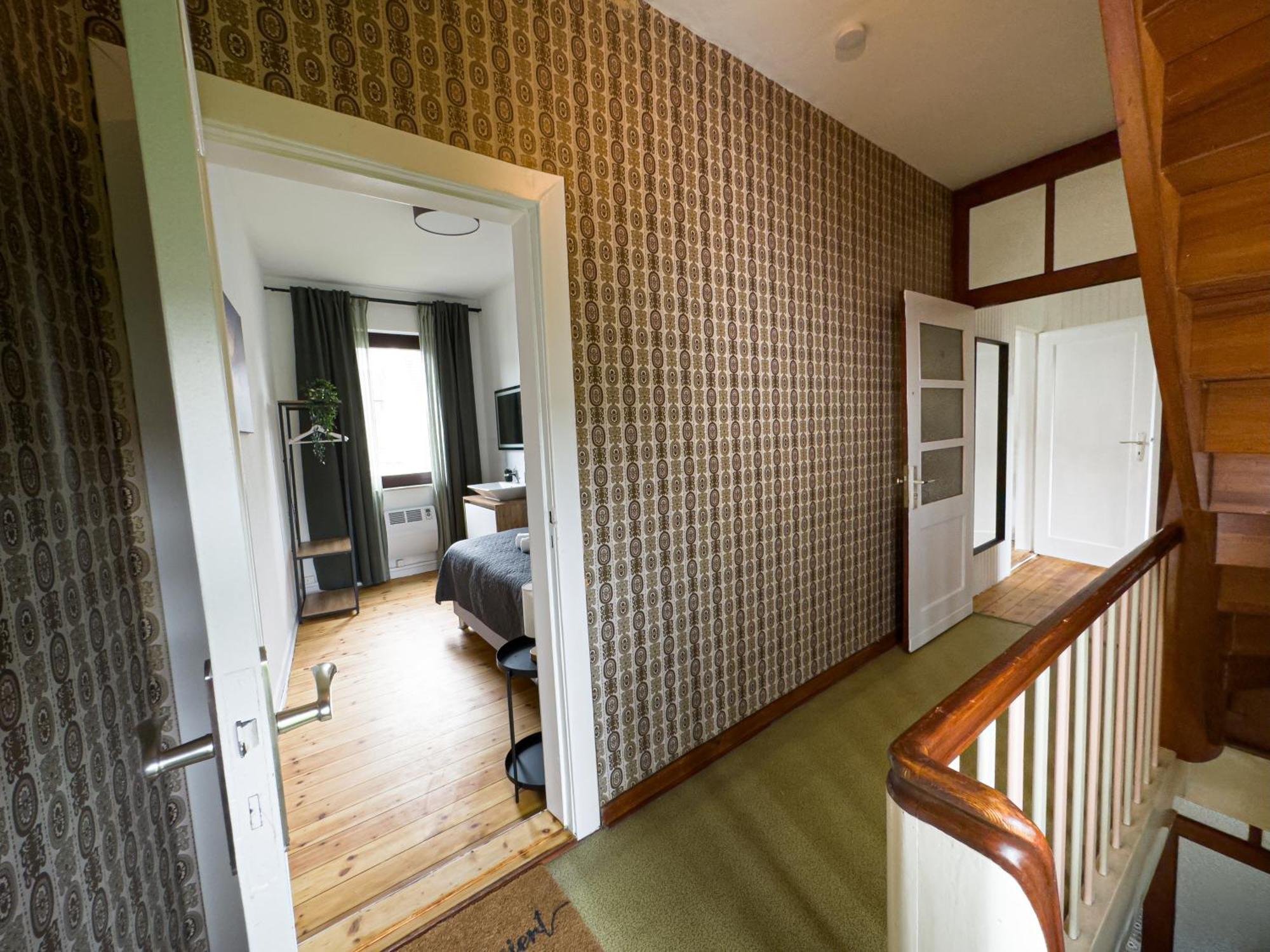 Immostay #8 - Haus Fuer 13 Personen Mit 7 Zimmer - Grosser Garten & Grill, Free Parking, Wlan BRE Eksteriør billede