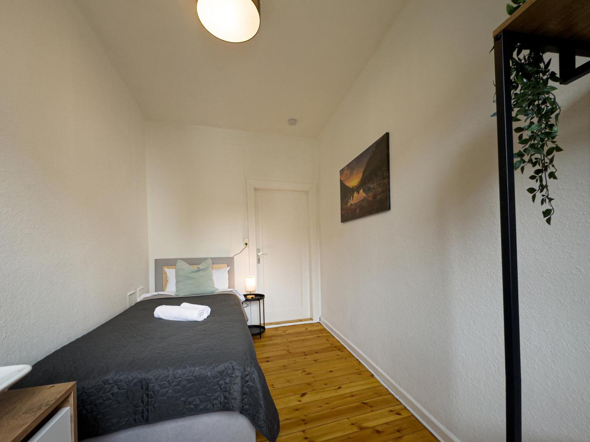 Immostay #8 - Haus Fuer 13 Personen Mit 7 Zimmer - Grosser Garten & Grill, Free Parking, Wlan BRE Eksteriør billede