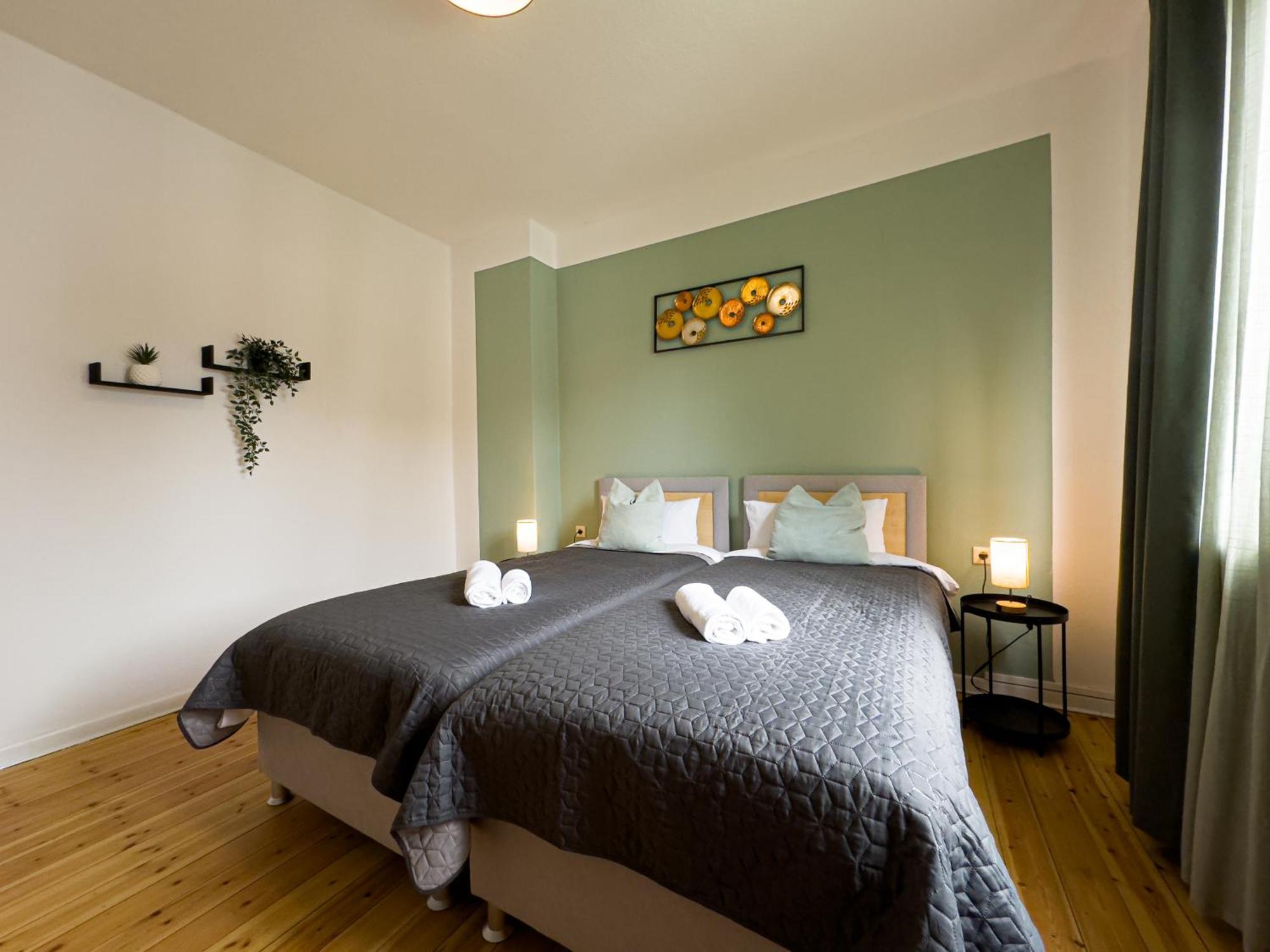 Immostay #8 - Haus Fuer 13 Personen Mit 7 Zimmer - Grosser Garten & Grill, Free Parking, Wlan BRE Eksteriør billede