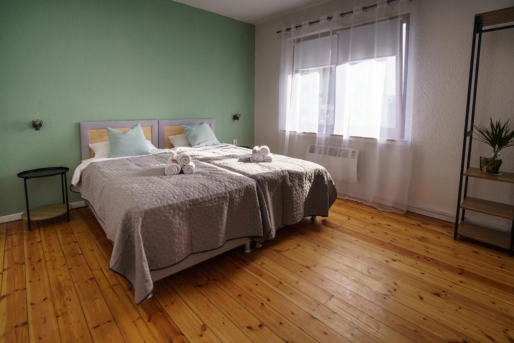 Immostay #8 - Haus Fuer 13 Personen Mit 7 Zimmer - Grosser Garten & Grill, Free Parking, Wlan BRE Eksteriør billede